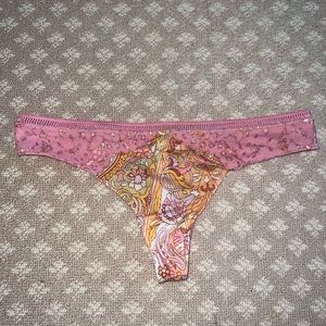 Victoria’s Secret Pink Thong